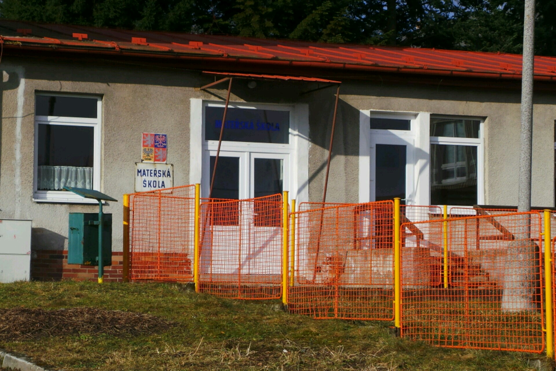 ZŠ a MŠ Lesná