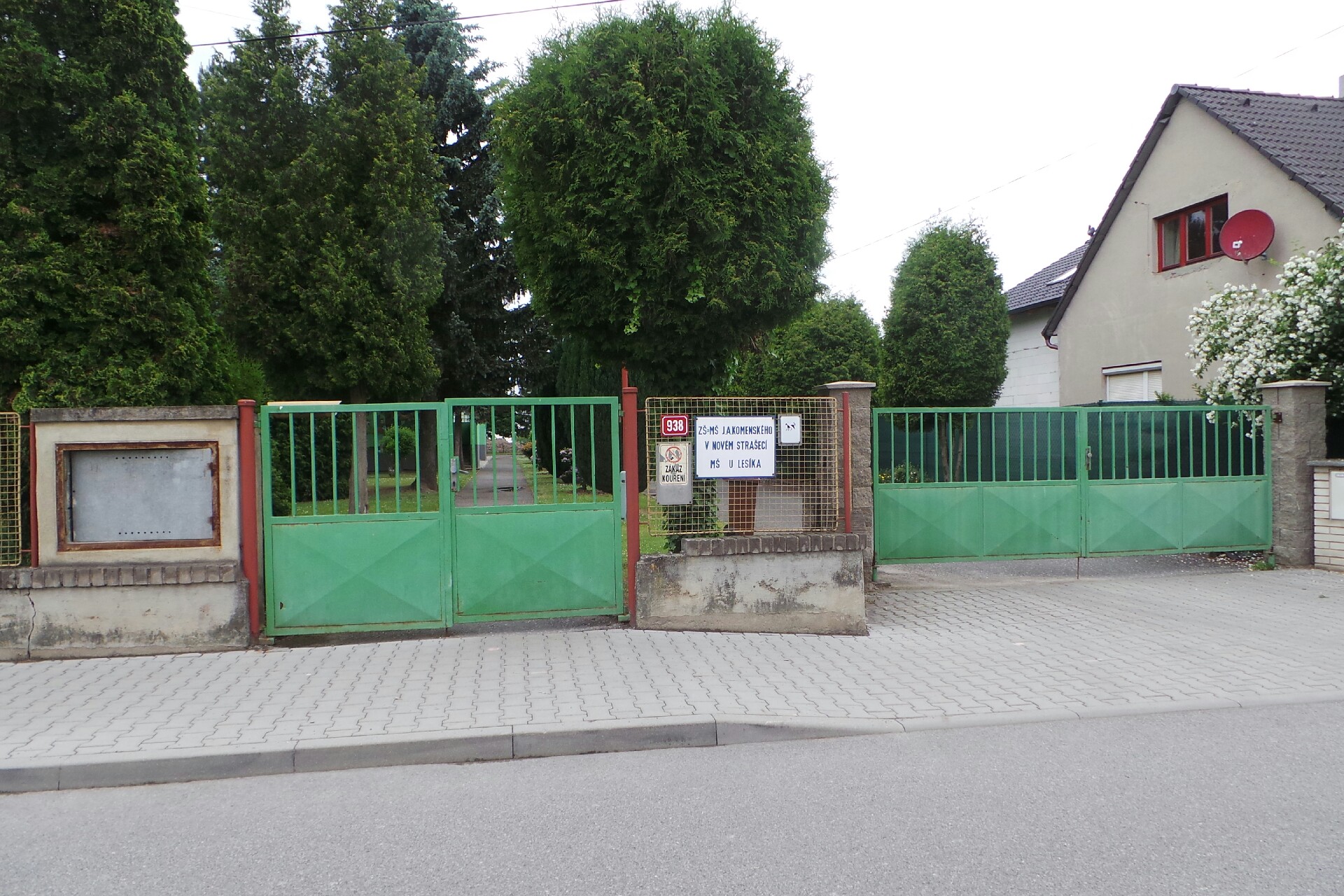 MŠ U LesíkaZákladní škola a mateřská škola J. A. Komenského v Novém Strašecí